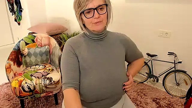 Milf-Ella online show from 01/28/25, 01:16