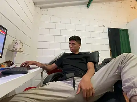 Max TheHorseDick online show from 10/03/25, 12:40