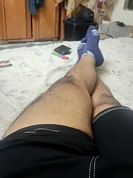 LargishSexiness online show from 12/21/25, 09:11