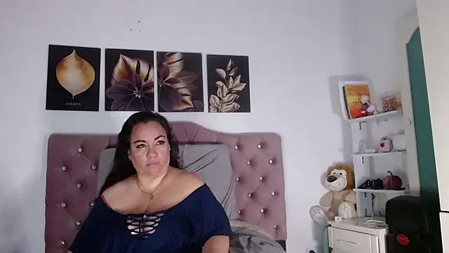 -helen online show from 10/13/25, 07:52