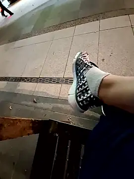 Snapshot of Ssk10N chatting on 10/16/25, 11:55 Ssk10N online show from 10/16/25, 11:55