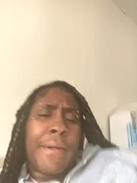 Snapshot of Foreignthababyy chatting on 12/01/25, 08:25 Foreignthababyy online show from 12/01/25, 08:25