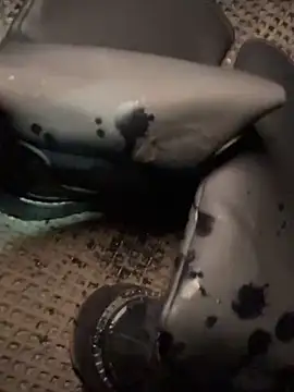 -AngelAri- online show from 12/31/24, 12:11