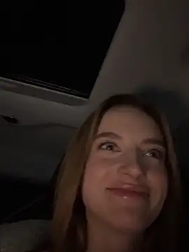 Snapshot of -AngelAri- chatting on 02/07/25, 08:53 -AngelAri- online show from 02/07/25, 08:53