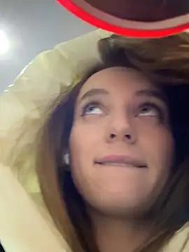 Snapshot of -AngelAri- chatting on 02/16/25, 06:32 -AngelAri- online show from 02/16/25, 06:32