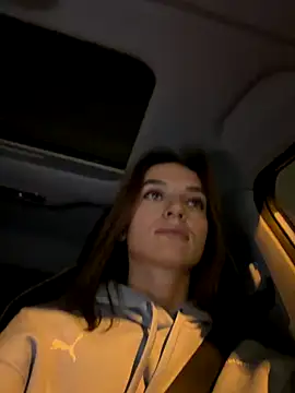 Snapshot of -AngelAri- chatting on 11/25/25, 06:08 -AngelAri- online show from 11/25/25, 06:08