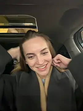 Snapshot of -AngelAri- chatting on 05/02/26, 09:09 -AngelAri- online show from 05/02/26, 09:09