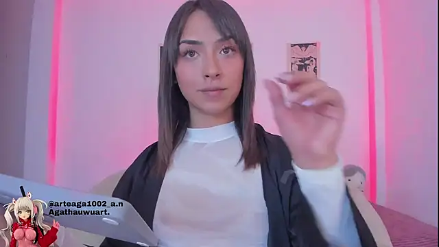 Snapshot of Moonlight1002 chatting on 10/14/25, 02:01 Moonlight1002 online show from 10/14/25, 02:01