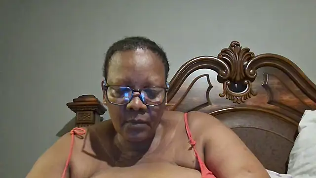 SEXYBOOBSNASS online show from 01/05/25, 05:51