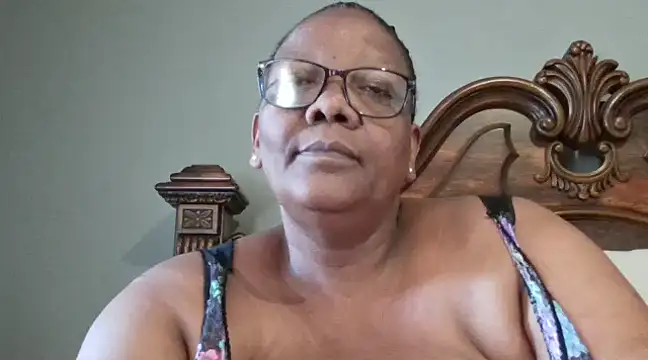SEXYBOOBSNASS online show from 02/05/25, 09:46