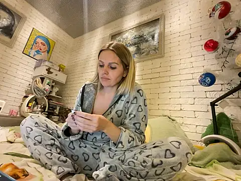 Angel girllovemy online show from 01/04/25, 03:17