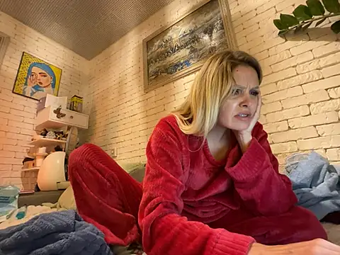 Angel girllovemy online show from 01/24/25, 03:55