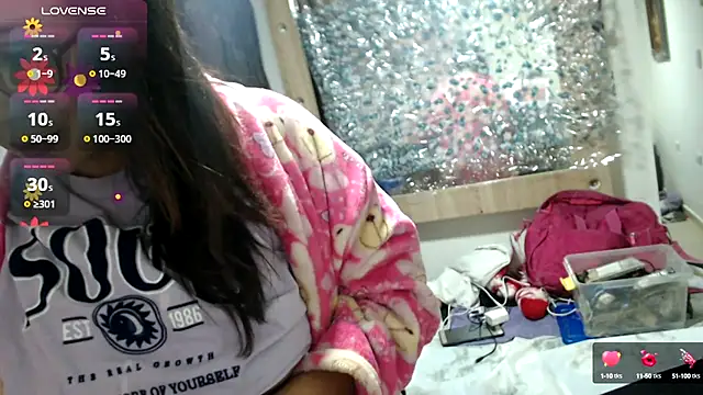 Snapshot of Bekkakinky chatting on 12/25/24, 03:40 Bekkakinky online show from 12/25/24, 03:40