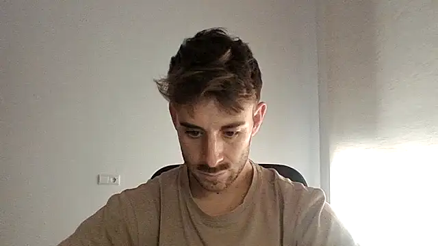 Snapshot of vargas90 chatting on 10/08/25, 09:07 vargas90 online show from 10/08/25, 09:07