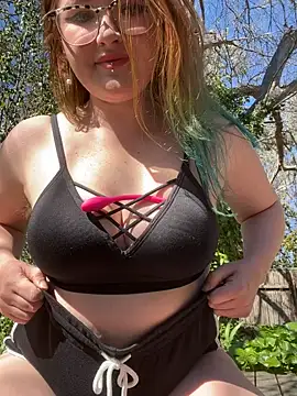Snapshot of Demure_Whore chatting on 09/15/25, 03:28 Demure Whore online show from 09/15/25, 03:28