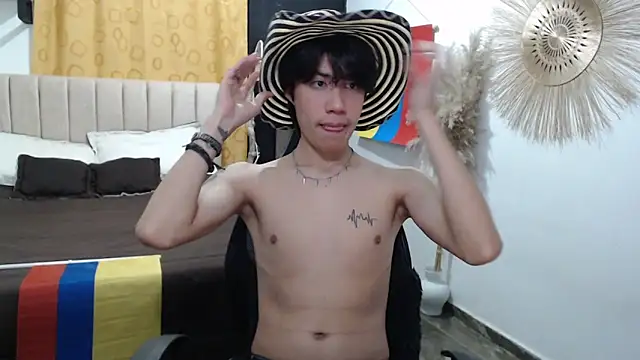 Elio-cam online show from 06/16/26, 06:49