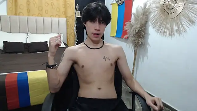 Snapshot of Elio-cam chatting on 06/29/26, 06:19 Elio-cam online show from 06/29/26, 06:19