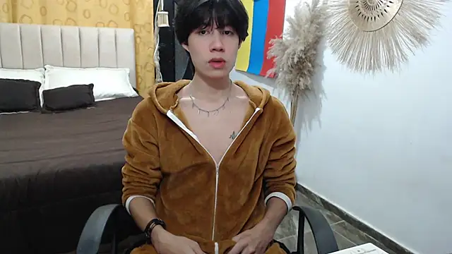 Snapshot of Elio-cam chatting on 07/15/26, 08:08 Elio-cam online show from 07/15/26, 08:08