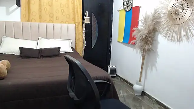 Snapshot of Elio-cam chatting on 07/28/26, 08:43 Elio-cam online show from 07/28/26, 08:43