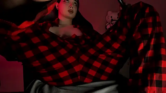YsabellViveris online show from 05/27/26, 05:21