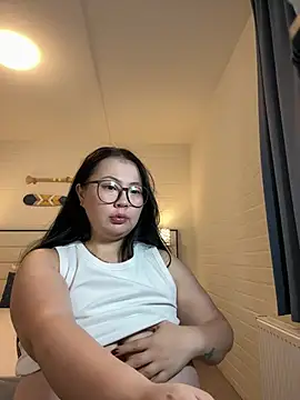 Snapshot of Sunam01 chatting on 12/20/24, 11:16 Sunam01 online show from 12/20/24, 11:16