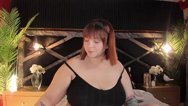 Betsy Daniels online show from 02/23/25, 01:53