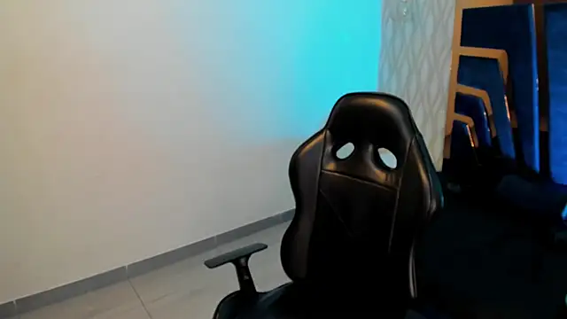 Snapshot of Petesevans chatting on 11/17/25, 11:21 Petesevans online show from 11/17/25, 11:21