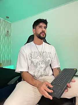 Snapshot of Petesevans chatting on 01/17/26, 11:52 Petesevans online show from 01/17/26, 11:52