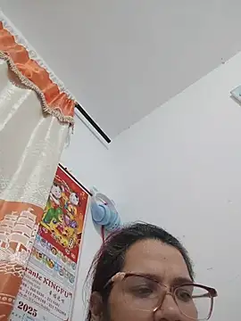 karlythothxh online show from 07/24/26, 02:48