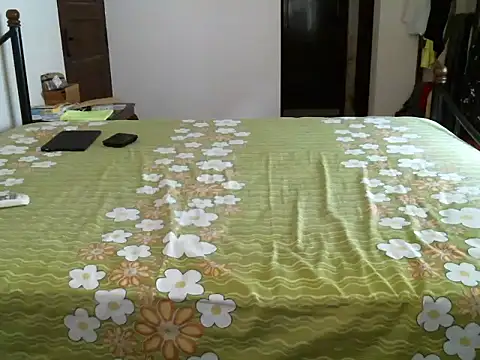 Snapshot of Slim_India chatting on 06/11/26, 02:53 Slim India online show from 06/11/26, 02:53