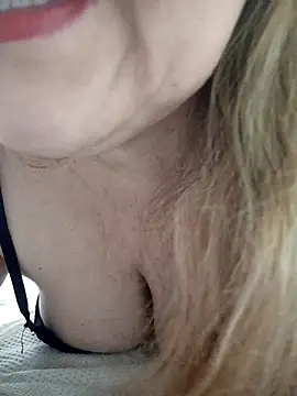 Snapshot of sua_sub_ chatting on 11/25/25, 12:16 sua sub online show from 11/25/25, 12:16