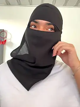 Snapshot of radiagazali chatting on 11/04/25, 06:40 radiagazali online show from 11/04/25, 06:40