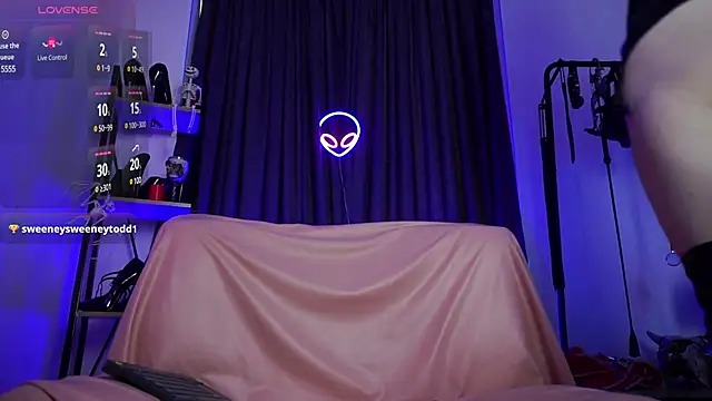 CyberXGoddess online show from 12/06/24, 06:04