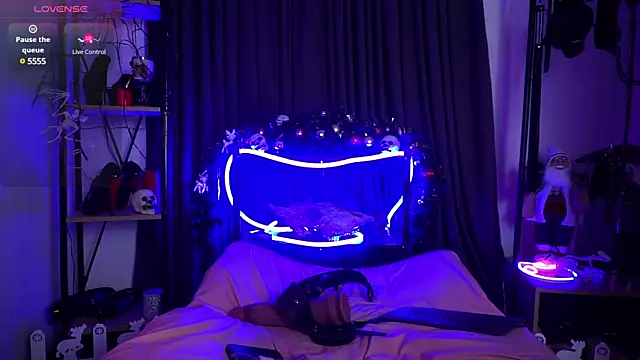 CyberXGoddess online show from 12/27/24, 02:47