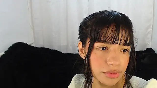 Snapshot of Liz_Galactic chatting on 01/14/25, 07:21 Liz Galactic online show from 01/14/25, 07:21