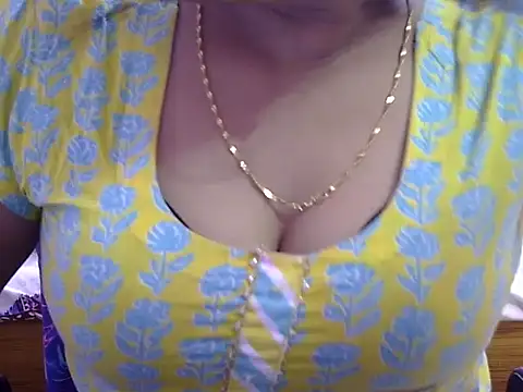 Your wild Dia online show from 10/13/25, 05:18