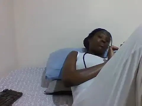 sweetelle09 online show from 02/16/25, 07:38