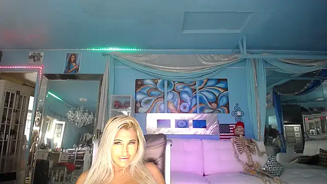 ADRIANNA FOX online show from 01/29/25, 04:41