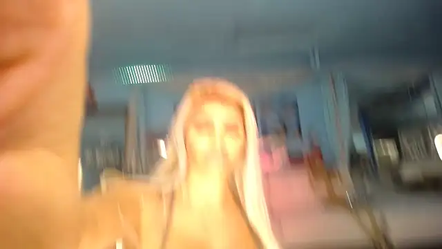 ADRIANNA FOX online show from 02/03/25, 08:24