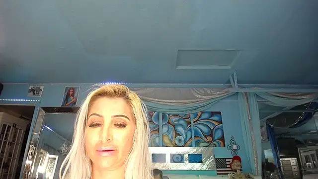 ADRIANNA FOX online show from 02/05/25, 01:37