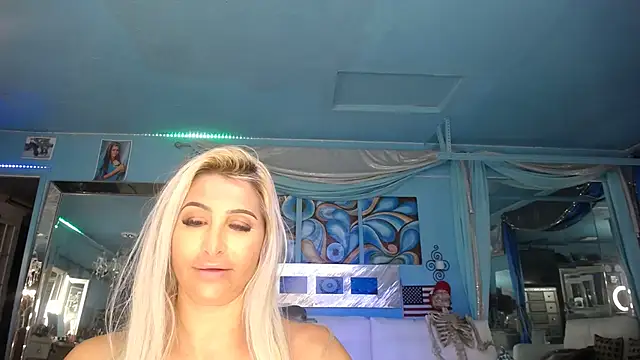 ADRIANNA FOX online show from 02/10/25, 03:46