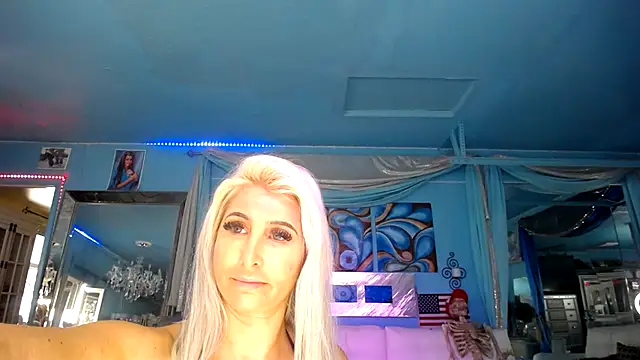 ADRIANNA FOX online show from 02/17/25, 04:26