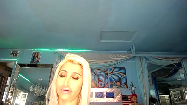 ADRIANNA FOX online show from 02/19/25, 01:50