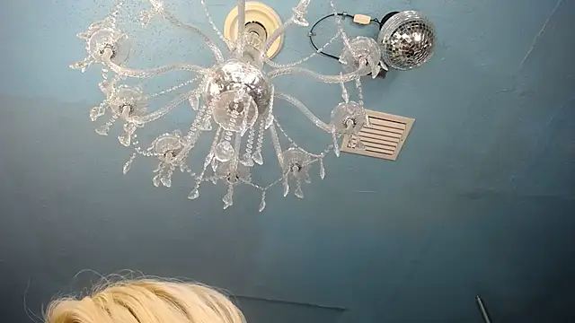 ADRIANNA FOX online show from 10/19/25, 07:14