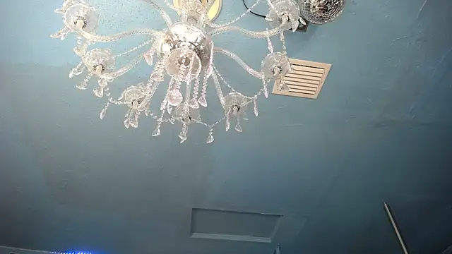 ADRIANNA FOX online show from 12/13/25, 08:14