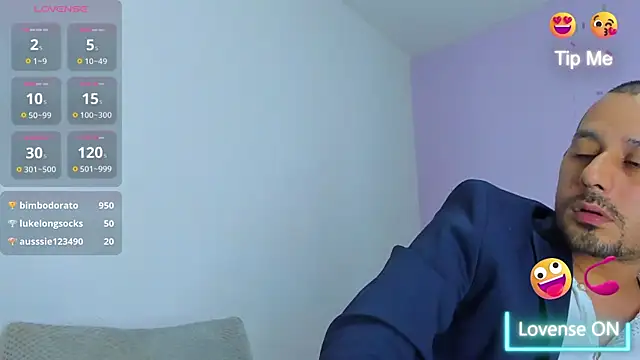 jhonyalzate2 online show from 12/14/24, 08:45