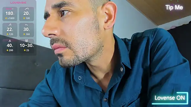 jhonyalzate2 online show from 10/05/25, 12:53