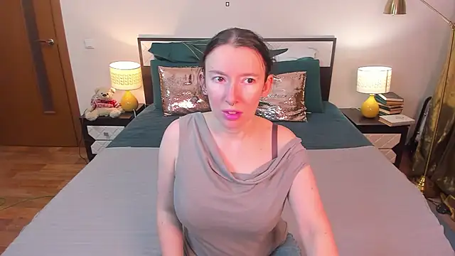 Snapshot of CatherineWalls chatting on 02/10/26, 12:59 CatherineWalls online show from 02/10/26, 12:59