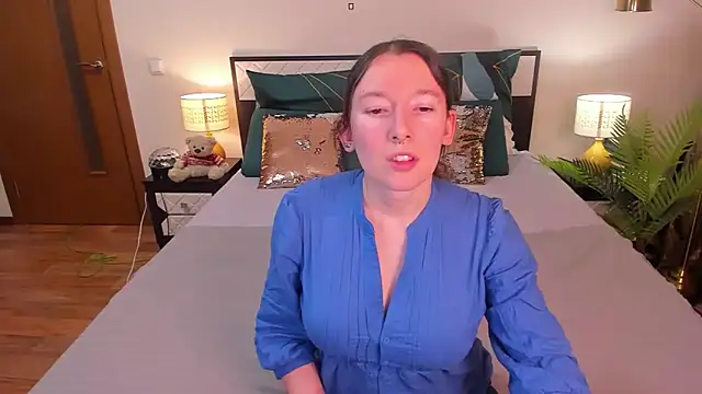 Snapshot of CatherineWalls chatting on 02/26/26, 03:49 CatherineWalls online show from 02/26/26, 03:49