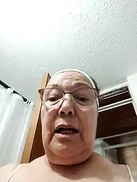 Vicky Rosse online show from 05/21/26, 06:37